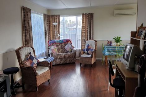 Photo of property in 17 Doctors Hill Road, Maungaturoto, 0520