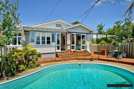 Photo of property in 1 Bayswater Avenue, Bayswater, Auckland, 0622