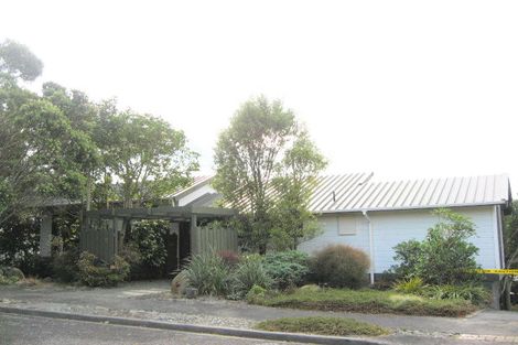 Photo of property in 12 Cabot Place, Frankleigh Park, New Plymouth, 4310