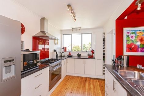 Photo of property in 39 Price Crescent, Mount Wellington, Auckland, 1060