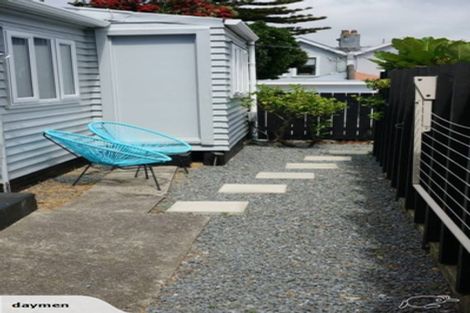 Photo of property in 122a Constable Street, Newtown, Wellington, 6021