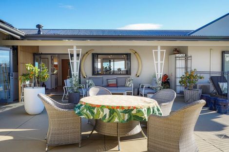 Photo of property in 1 Hikanui Place, Havelock North, 4130