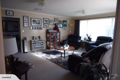 Photo of property in 35 Boston Parade, Kelvin Grove, Palmerston North, 4414