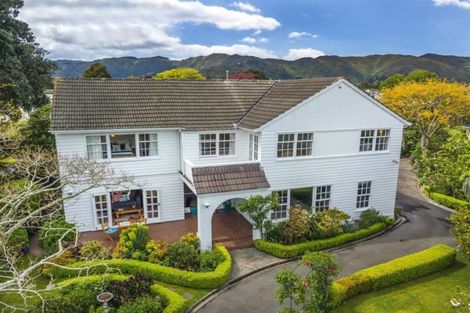 Photo of property in 8 Saint Andrews Grove, Boulcott, Lower Hutt, 5010