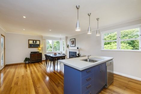 Photo of property in 357 Turitea Road, Turitea, Palmerston North, 4472