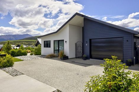 Photo of property in 4 Coopworth Road, Jacks Point, 9371