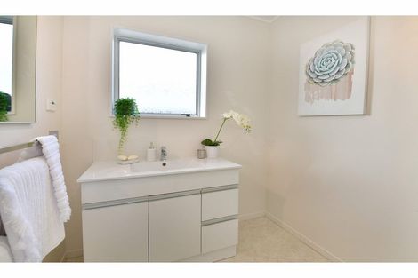 Photo of property in 8 Manuka Street, Orewa, 0931