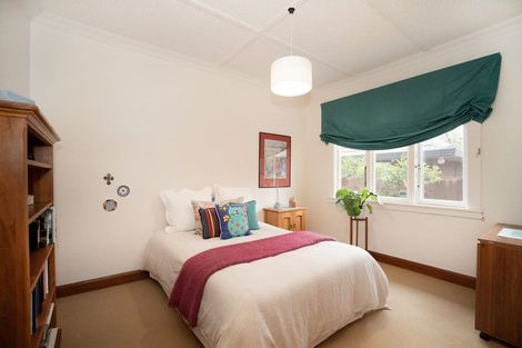 Photo of property in 37 Manapouri Crescent, Hokowhitu, Palmerston North, 4410