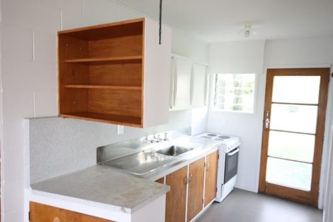 Photo of property in 64a Clayburn Road, Glen Eden, Auckland, 0602