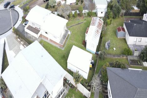 Photo of property in 7 Taha Road, Te Atatu South, Auckland, 0610