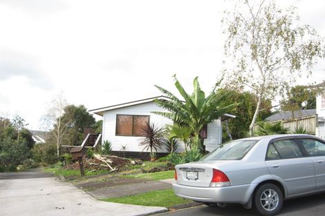 Photo of property in 6 Cobana Place, Pakuranga Heights, Auckland, 2010