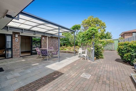Photo of property in 9 Crampton Court, Orewa, 0931