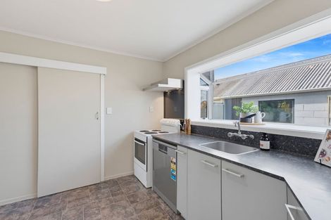 Photo of property in 1 Quinton Place, Bishopdale, Christchurch, 8053