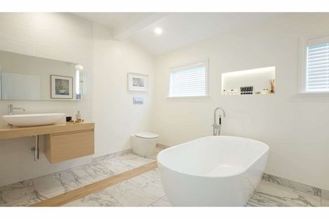 Photo of property in 37 Riverview Road, Kerikeri, 0230