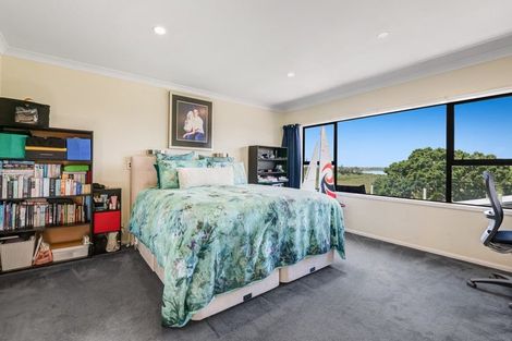 Photo of property in 1/63 College Road, Northcote, Auckland, 0627