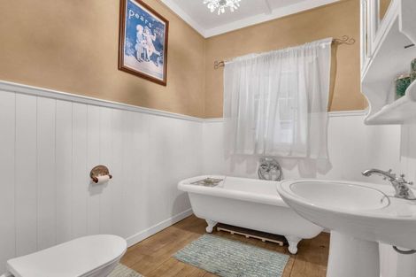 Photo of property in 190 Great South Road, Huntly, 3700