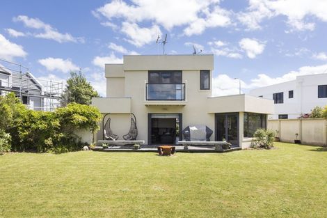 Photo of property in 31 Ruapehu Drive, Fitzherbert, Palmerston North, 4410