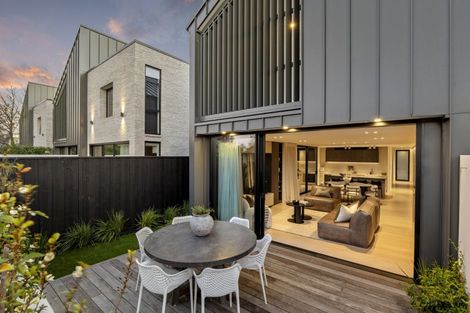 Photo of property in 32a Gracefield Avenue, Christchurch Central, Christchurch, 8013