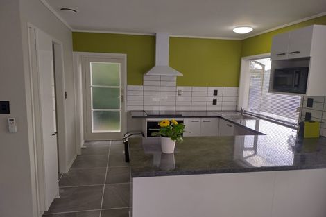 Photo of property in 15 Kindergarten Drive, Conifer Grove, Takanini, 2112