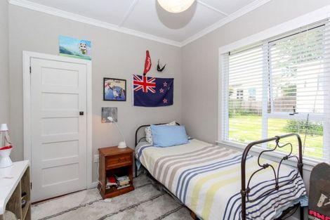 Photo of property in 72 Lorna Street, Lynmouth, New Plymouth, 4310