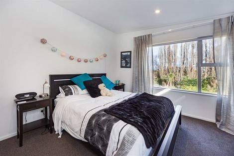 Photo of property in 15 Seager Lane, Hillmorton, Christchurch, 8024