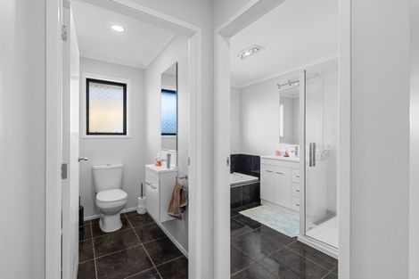 Photo of property in 17 Macdonald Heights, Feilding, 4702