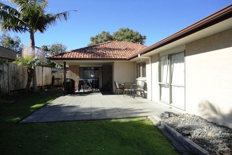 Photo of property in 14 Gilford Place, East Tamaki Heights, Auckland, 2016