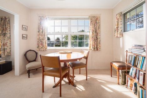 Photo of property in 1/154 Te Mata Road, Havelock North, 4130