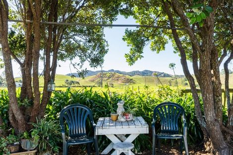 Photo of property in 2179 Whananaki North Road, Whananaki, Hikurangi, 0181