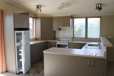 Photo of property in 4 Queen Street, Winton, 9720