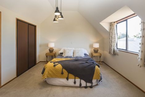 Photo of property in 2/22a Augusta Street, Redcliffs, Christchurch, 8081