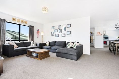 Photo of property in 230d Sturges Road, Henderson, Auckland, 0612