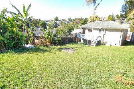 Photo of property in 36 Sheridan Drive, New Lynn, Auckland, 0600
