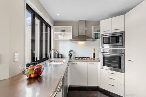 Photo of property in 75a Cashmere Avenue, Khandallah, Wellington, 6035