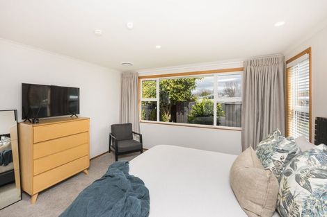 Photo of property in 23 Saint Albans Avenue, Hokowhitu, Palmerston North, 4410