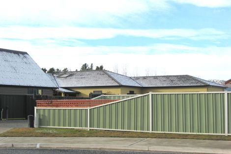 Photo of property in 6 Spruce Close, Alexandra, 9320