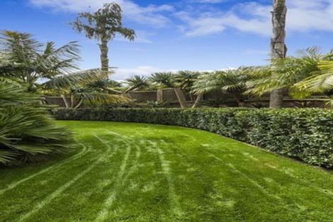 Photo of property in 38 Catalina Crescent, Forrest Hill, Auckland, 0620