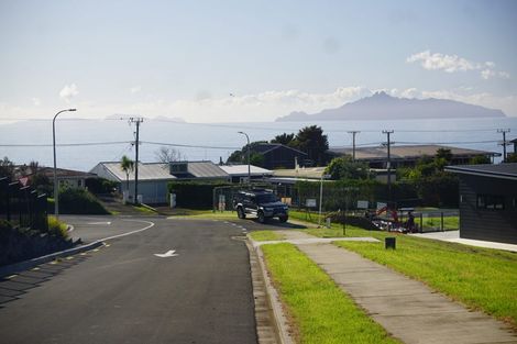 Photo of property in 7 Blue Moon Rise, Langs Beach, 0582