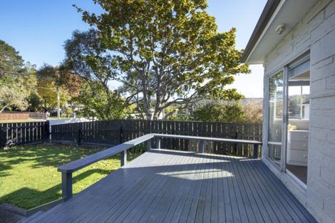 Photo of property in 33 Tawhai Street, Stokes Valley, Lower Hutt, 5019