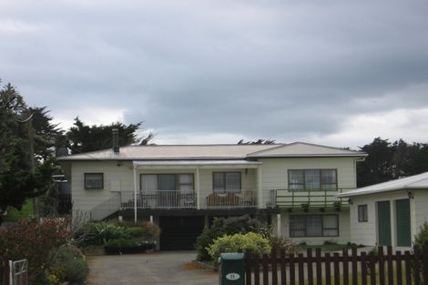 Photo of property in 25 Bond Street, Foxton Beach, Foxton, 4815