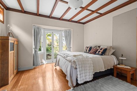 Photo of property in 43 Chaucer Road, Hospital Hill, Napier, 4110