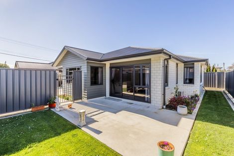 Photo of property in 62a Puketapu Road, Taradale, Napier, 4112