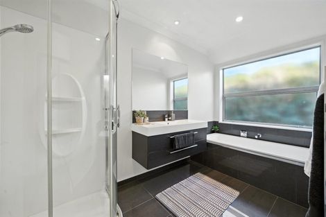 Photo of property in 18 Churchill Drive, Rangiora, 7400