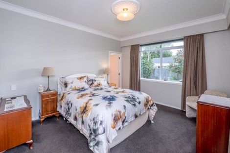 Photo of property in 395 Te Moana Road, Waikanae, 5036