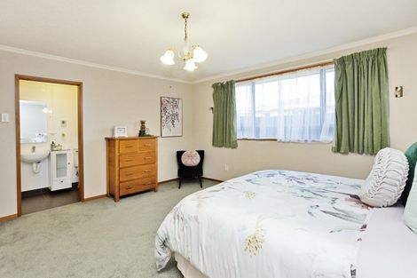 Photo of property in 37 Renfrew Street, Waikiwi, Invercargill, 9810