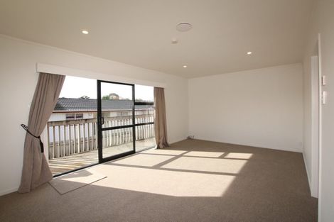 Photo of property in 1/74 Portage Road, New Lynn, Auckland, 0600