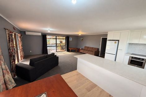 Photo of property in 17 Sutherland Road, Brookfield, Tauranga, 3110