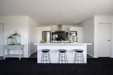 Photo of property in 8 Tawhiti Road, Pukekohe, 2120