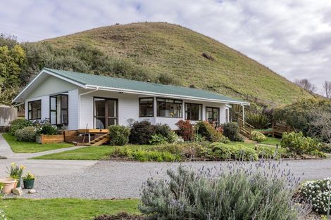 Photo of property in 670 Gore Bay Road, Gore Bay, Cheviot, 7383