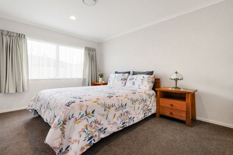 Photo of property in 2 Brunswick Place, Rototuna North, Hamilton, 3210